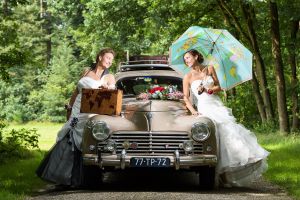 77-TP-72 APH Foto 77-TP-72 Debbie en Annemieke